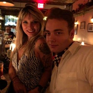 Meet your Posher, Casey